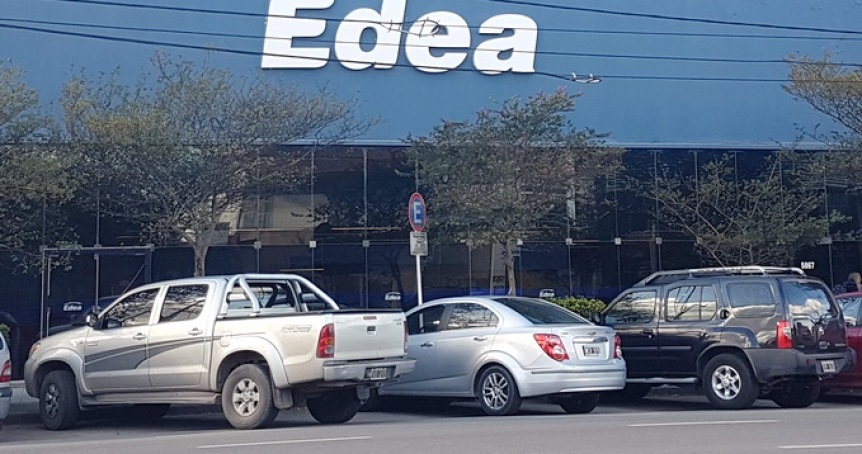 Allanan oficinas de Edelap y Edea por presunta evasión fiscal