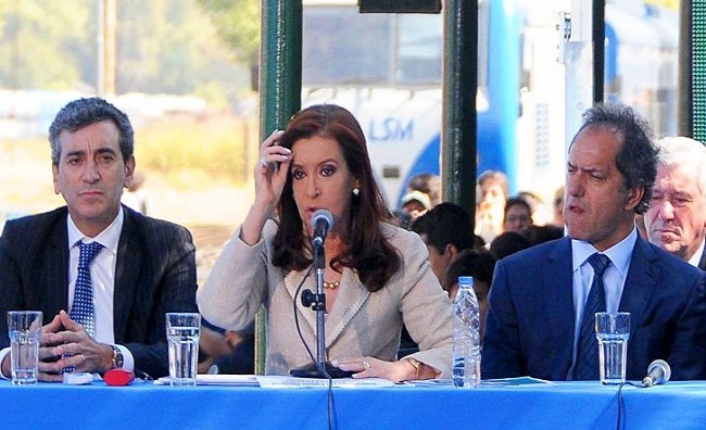Kirchnerismo inscribe frente y le entrega un