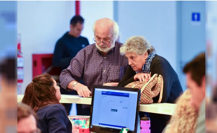 Confirmaron el pago del bono de $70 mil para jubilados y pensionados: cómo quedan los haberes de diciembre