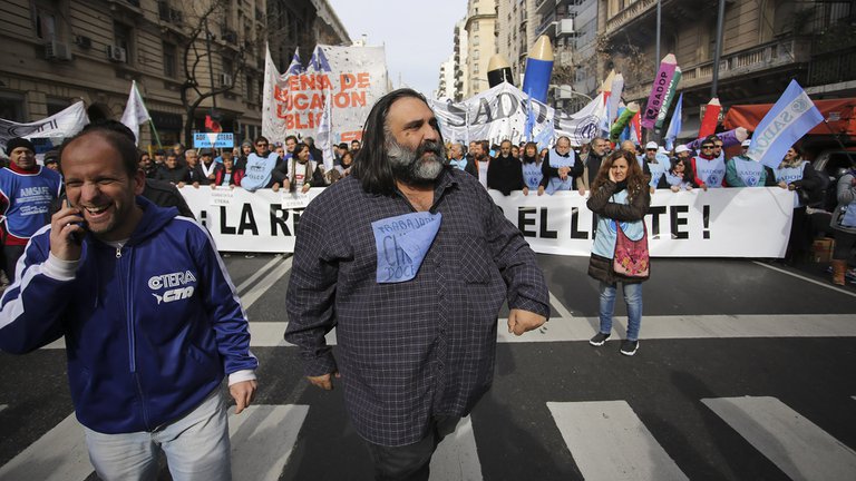 El gremio docente Ctera pidió la suspensión temporal de las clases presenciales