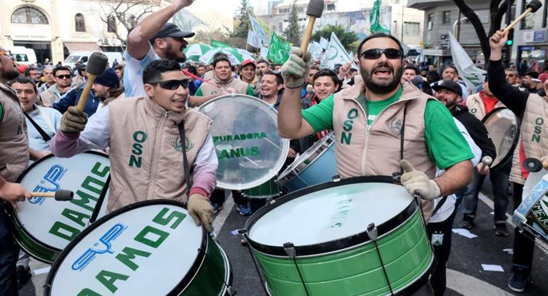 La CGT y la CTA reclaman paritarias libres