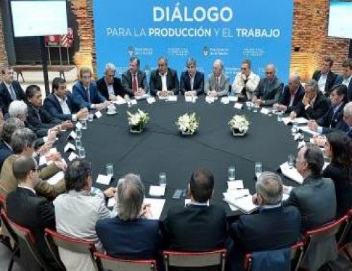 Cumbre en la Rosada: Gobierno, CGT y empresarios
