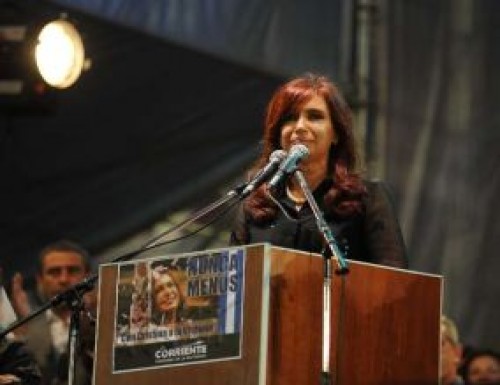 Multitudinario acto en Huracán