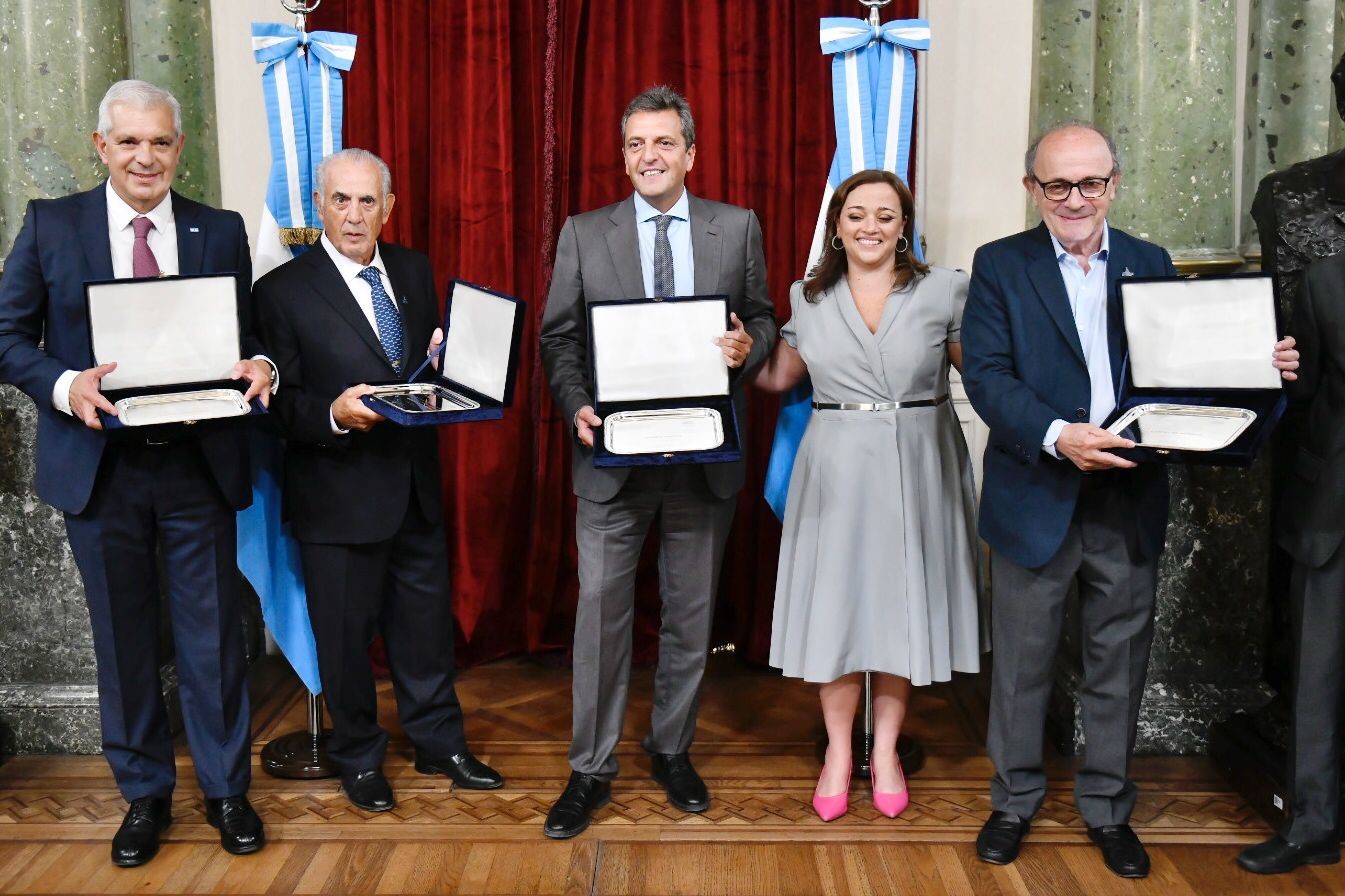  Reconocimiento a expresidentes de la HCDN