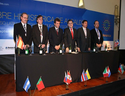 LA FLACMA, respalda a Correa 