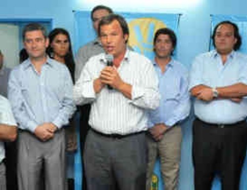Los funcionarios de 