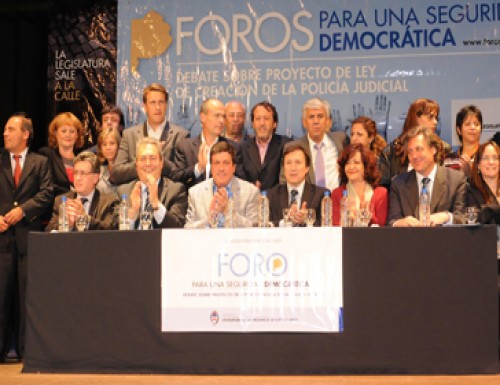 Mariotto sumo a los intendentes al Foro por la Seguridad Democrática 