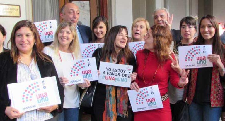 Es Ley el proyecto que promueve la paridad de género en las listas legislativas nacionales