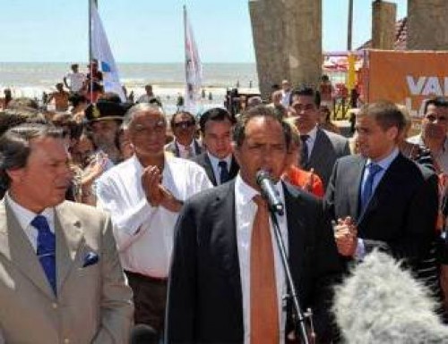 Scioli en La Costa y Mar del Plata