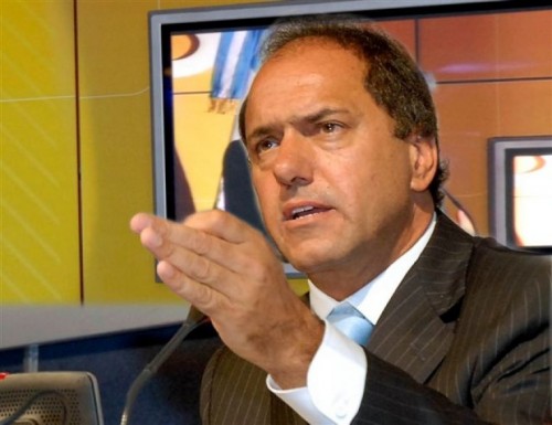 Scioli recibió a los intendentes electos “sin tierra”