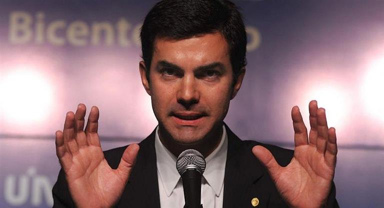 Urtubey acusó a Moyano de
