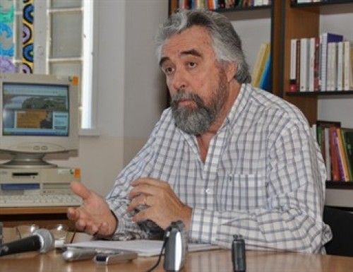 El intendente de Moreno se suma a la “re-re” y cuestiona a La Juan Domingo